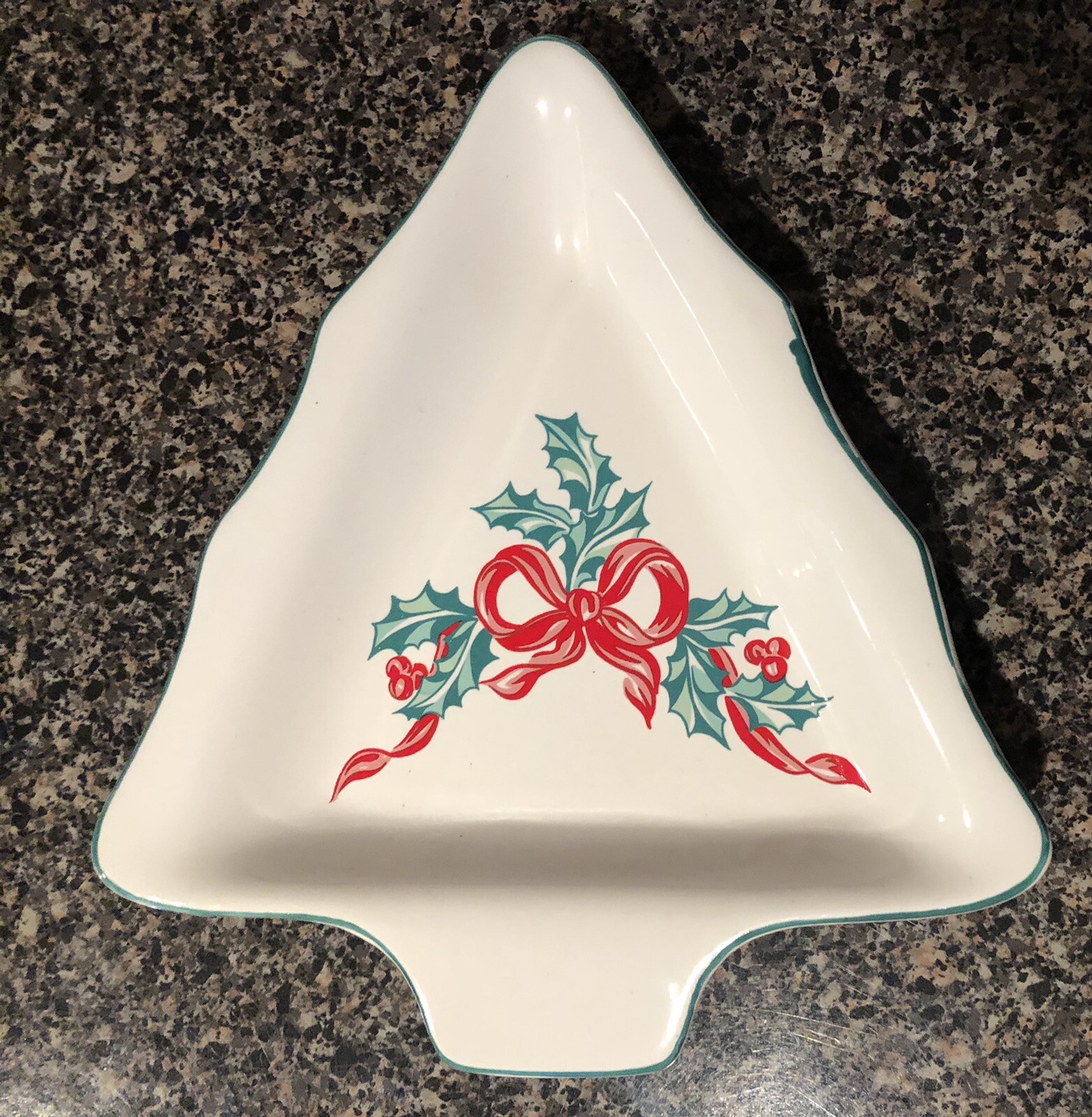 INTERNATIONAL CHINA CO. Stoneware CHRISTMAS/HOLIDAY – Tree Shape CANDY DISH 7.5”