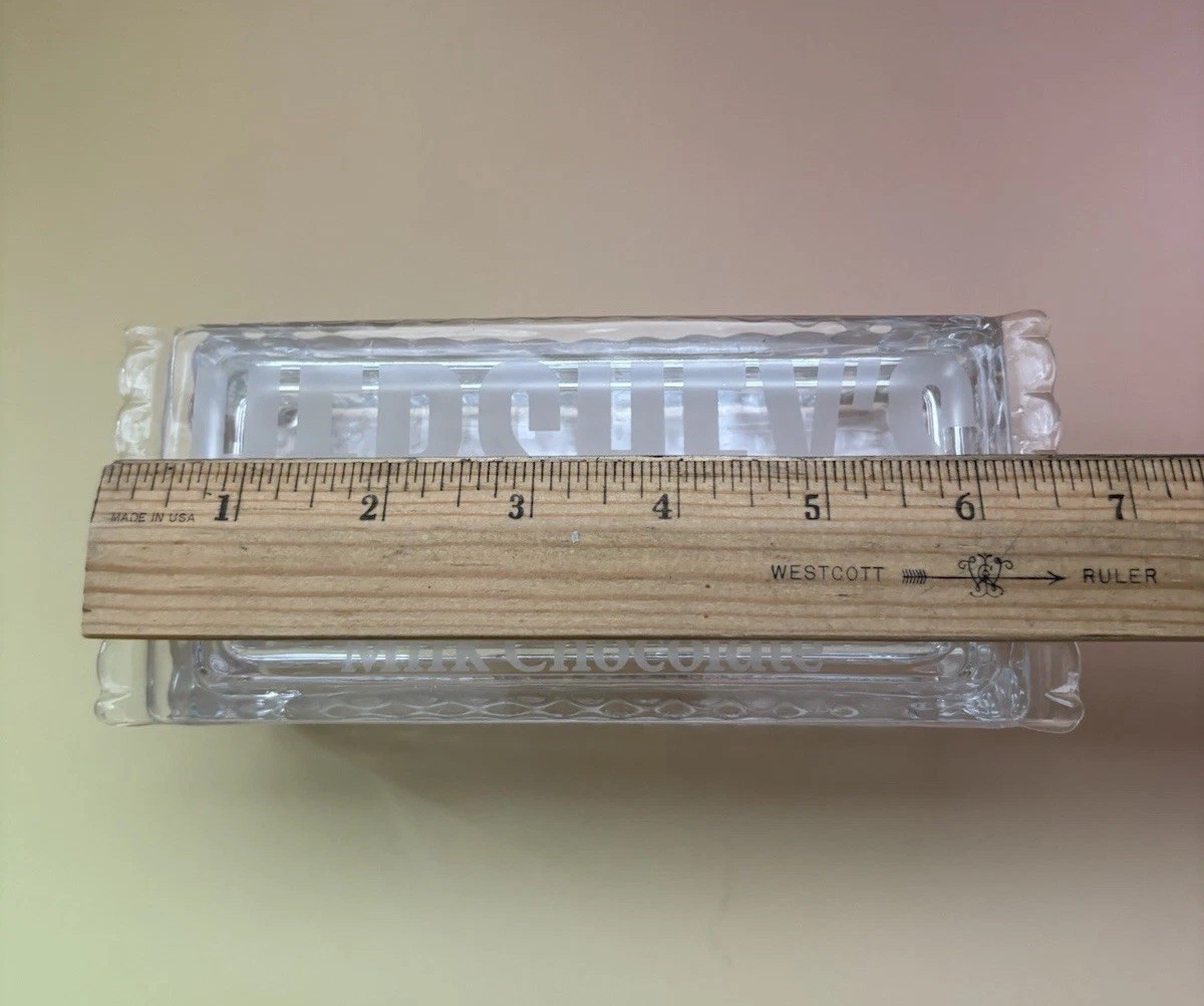 HERSHEY’S Milk Chocolate Etched Glass TRINKET BOX Candy Dish 6.5” Long—EUC!