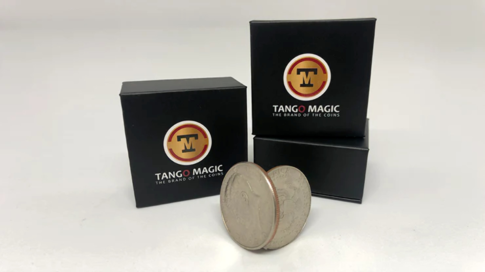 Flipper Coin Pro Elastic System (Half Dollar (D0089) by Tango