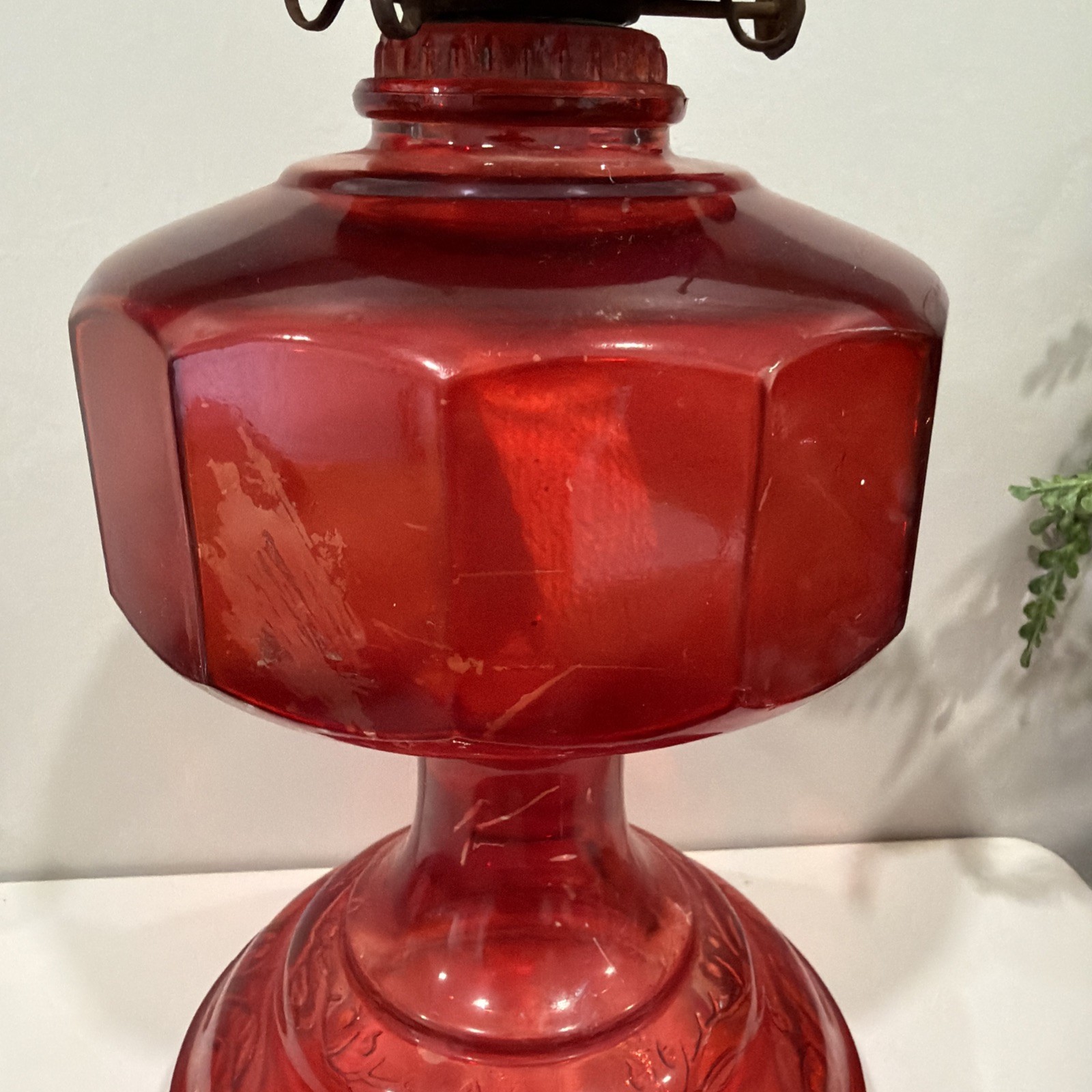 Vintage red embossed glass kerosene oil lamp w metal burner