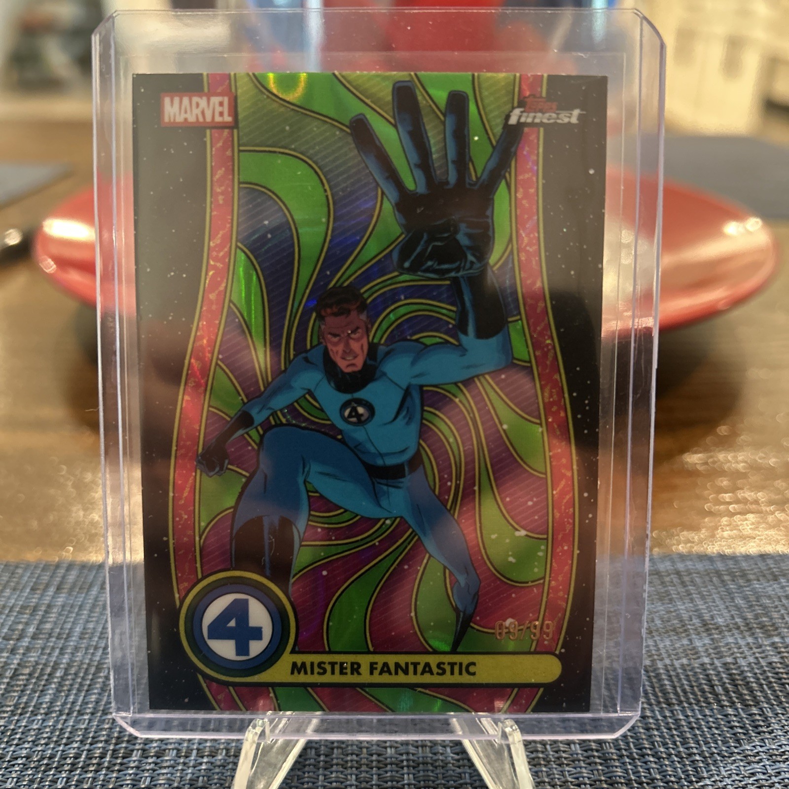 2026 Topps Finest Fantastic Four MISTER FANTASTIC Blacklight Green /99 #BL-001