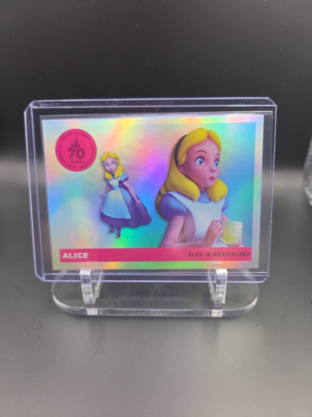 2025 Topps Disneyland 70th Anniversary – Alice In Wonderland T55-25 Rainbow Foil