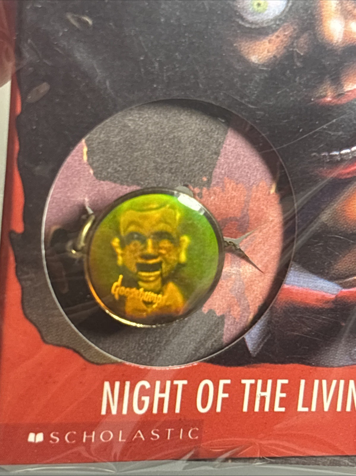 RL Stine Goosebumps Night of the Living Dummy Holographic Ring Sealed