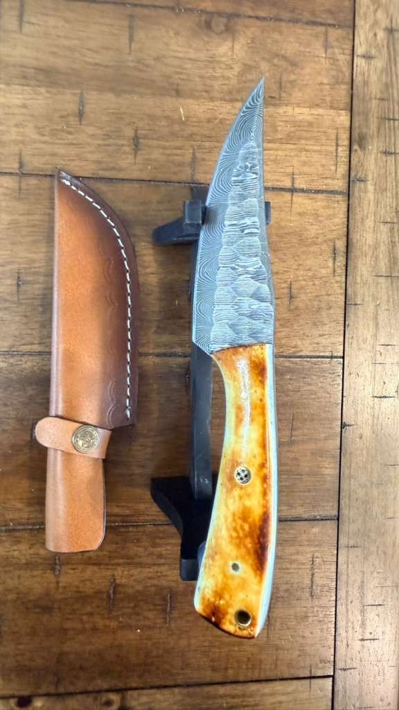 9″ CUSTOM HANDMADE HAMMERED DAMASCUS BURNT BONE HANDLE KNIFE W/ LEATHER SHEATH