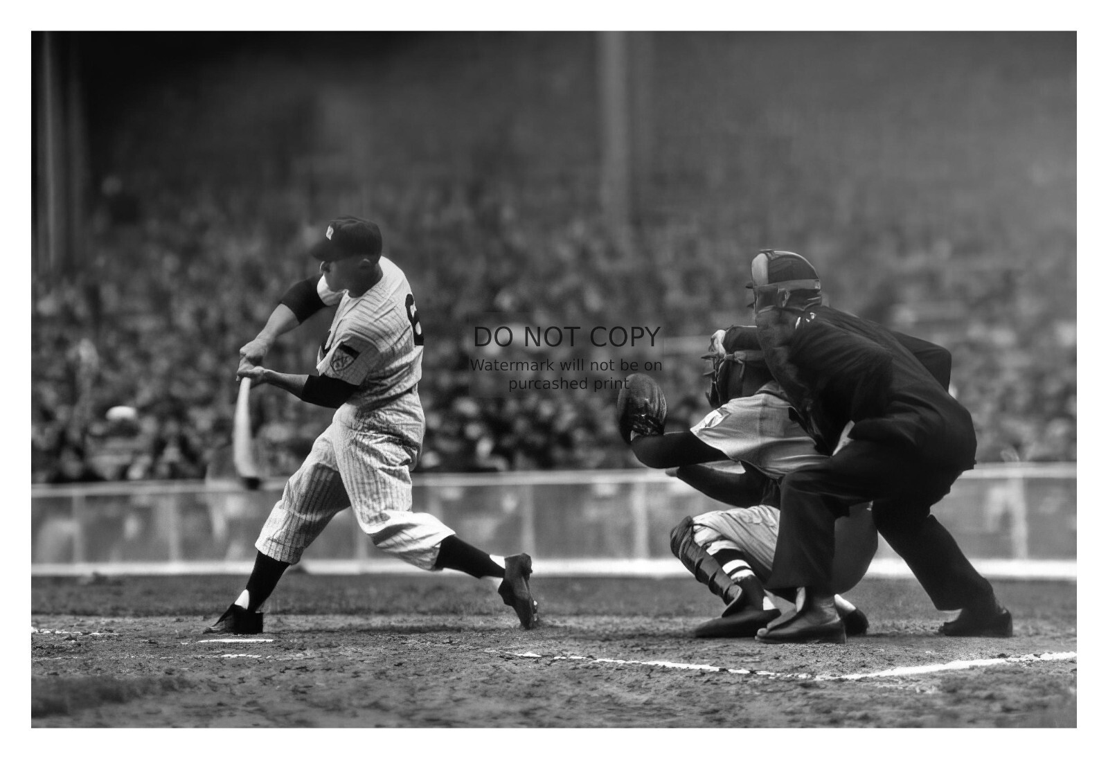 MICKEY MANTLE BATTING NEW YORK YANKEES BASEBALL PLAYER 4X6 B&W PHOTO