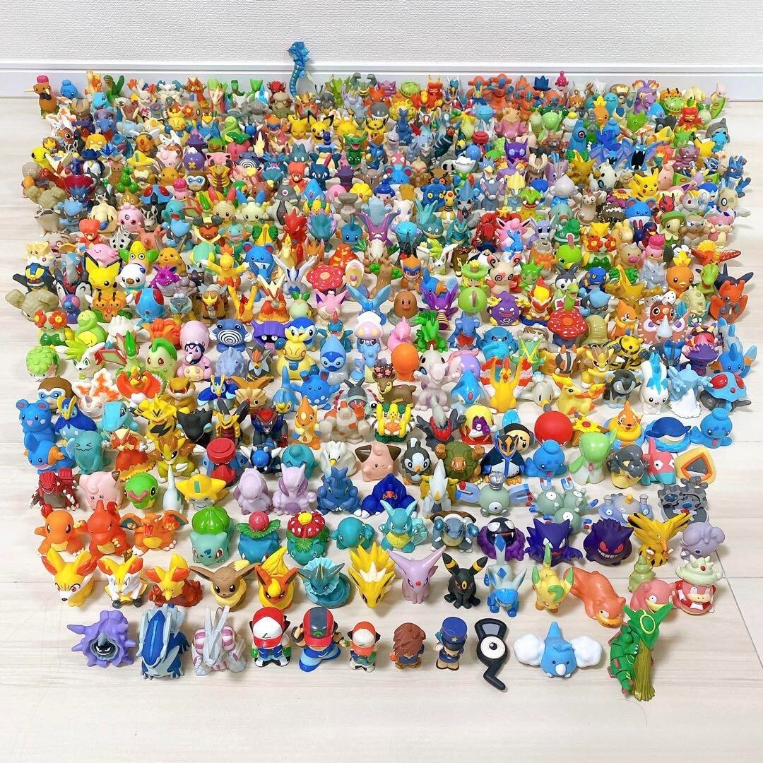 Pokemon Kids Finger Puppets Soft Vinyl Sofvi Figure Ramdom Lot of 100 With bonus