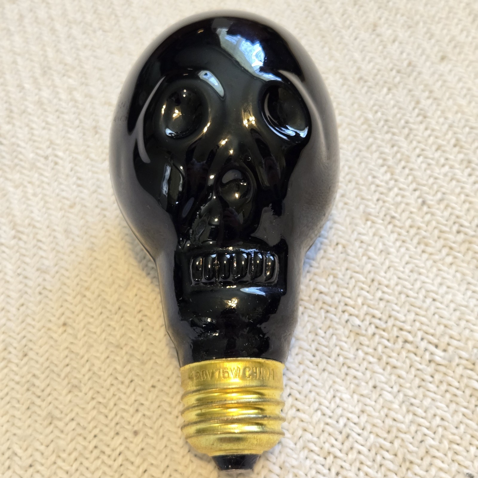 Vintage Scary Skull Halloween Black Light Bulb 75 Watt Open Box TESTED
