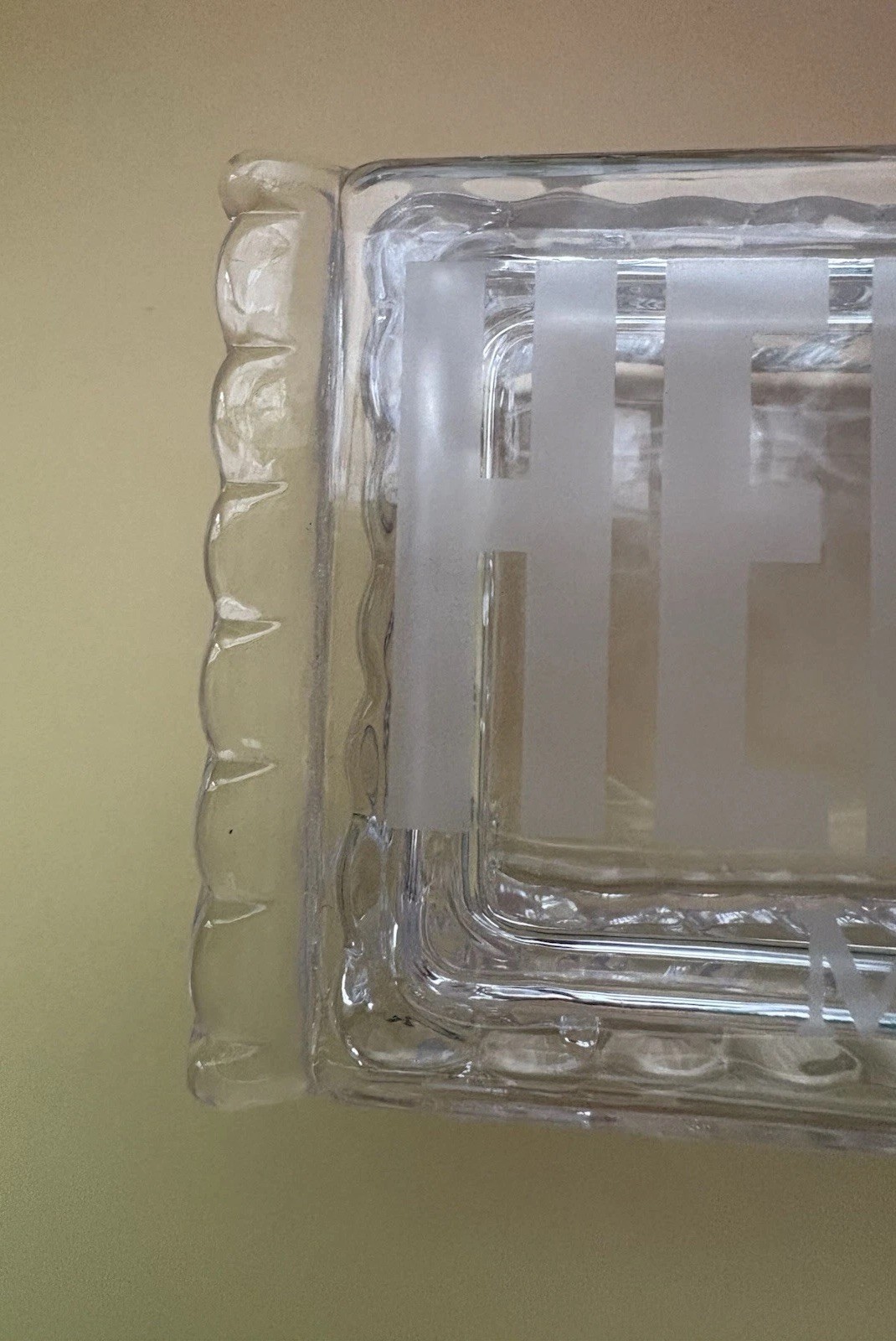 HERSHEY’S Milk Chocolate Etched Glass TRINKET BOX Candy Dish 6.5” Long—EUC!